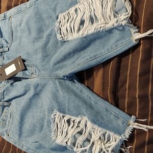 Denim distressed shorts